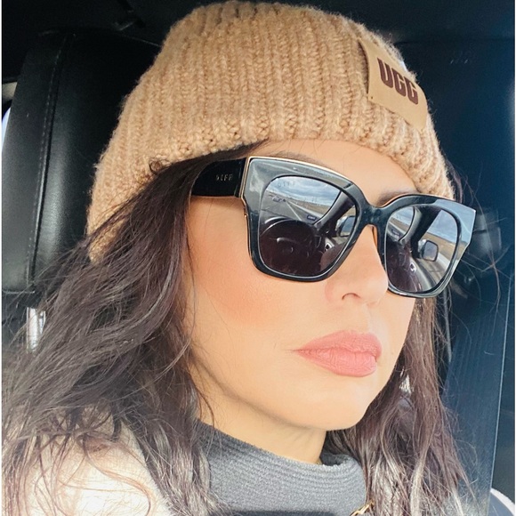 💗🛍️Like this post to be notified of my upcoming live shows🛍️ - Picture 2 of 16